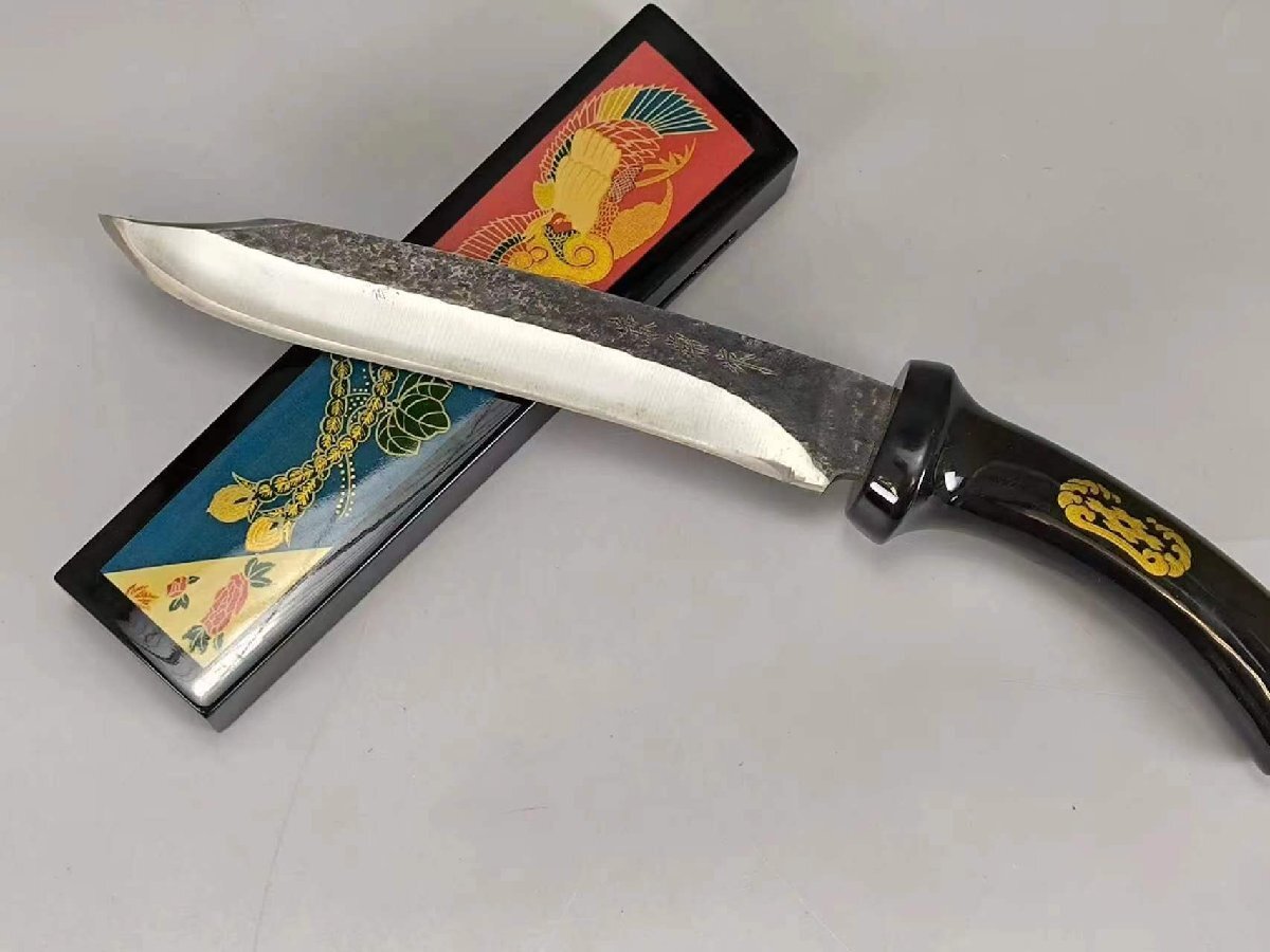 E0781 関兼常謹製傳古式勇魚刀蒔絵塗鞘柄金属工芸細密細工刀剣 E0781 関兼常謹製傳古式勇魚刀蒔絵塗鞘柄金属工芸細密細工刀剣