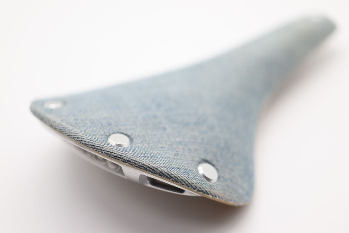 限定BROOKS x Levi's カンビウムCAMBIUM C17 デニムサドルデニム 限定BROOKS x Levi's カンビウムCAMBIUM C17 デニムサドルデニム