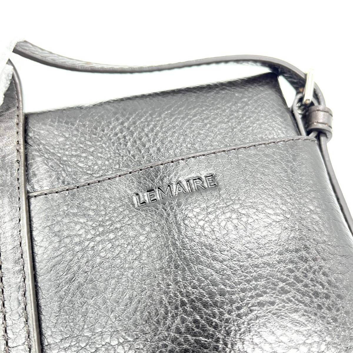 新品タグ付き】LEMAIRE(ルメール) GEAR マルチポケット レザー 新品タグ付き】LEMAIRE(ルメール) GEAR マルチポケット レザー