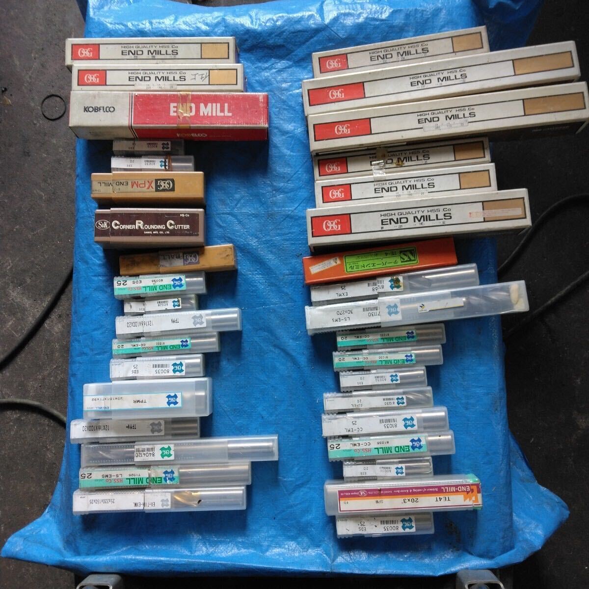 u1399 ★格安出品★ エンドミル 【無選別】約22㎏分 ※写真判断でお願いします