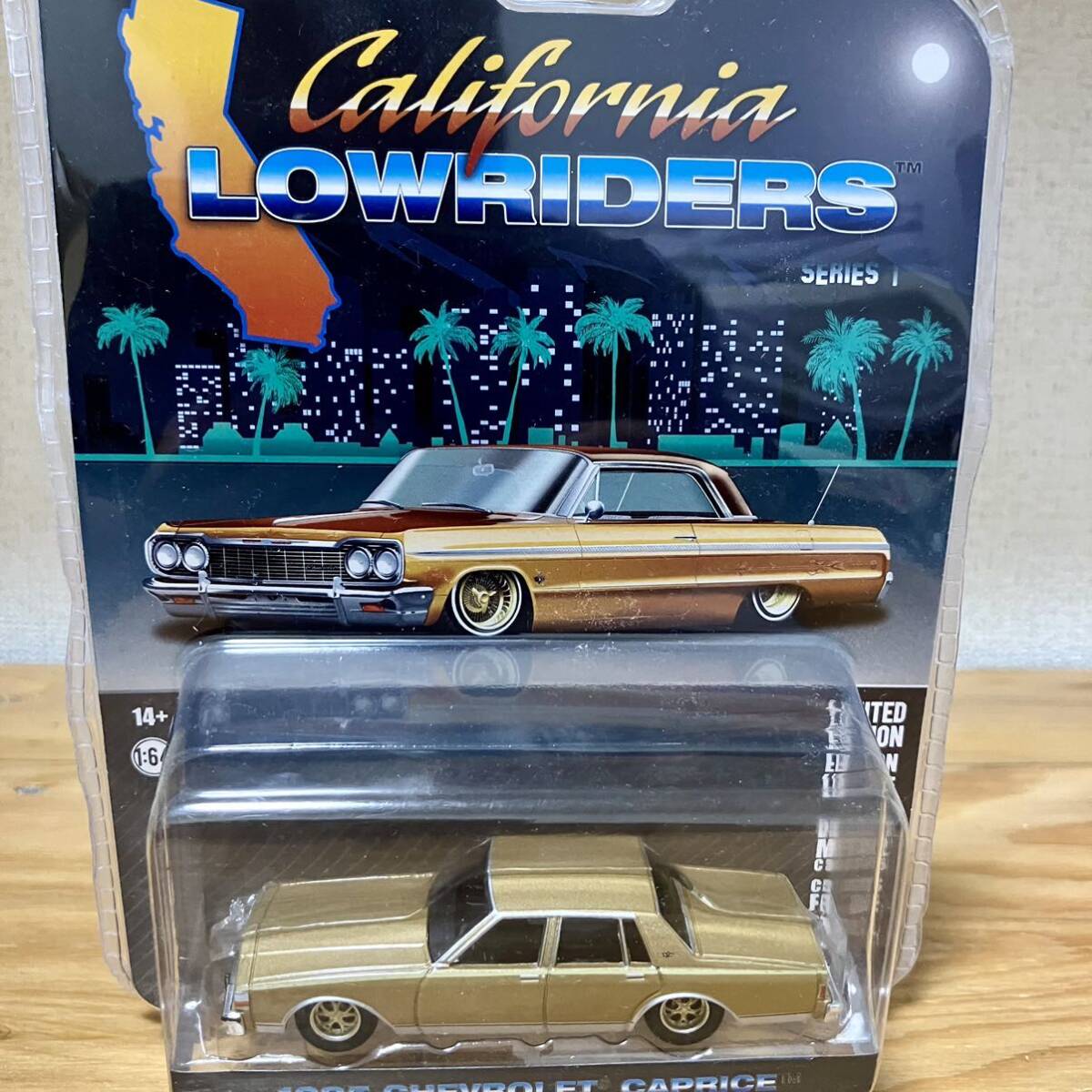 グリーンライト GREEN LIGHT1/64 1985 CHEVROLET CAPRICE(乗用車 グリーンライト GREEN LIGHT1/64 1985 CHEVROLET CAPRICE(乗用車