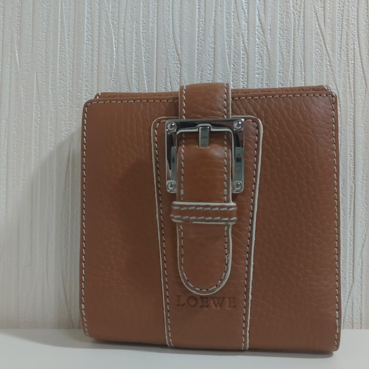 ロエベ ベルトフラップ Wホック財布 レザー ブラウン シルバー ロエベ ベルトフラップ Wホック財布 レザー ブラウン シルバー