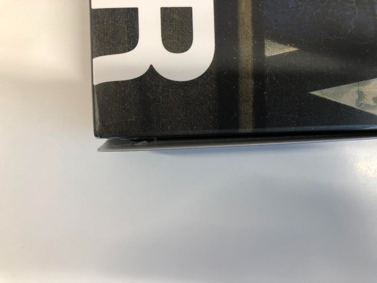 V [ в коробке альбом с иллюстрациями feru mail выставка Ueno. лес картинная галерея другой 2019 год ]178-02409