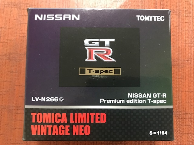 【トミカ】リミテッドビンテージNEO　LV-N266 NISSAN GT-R / Premium edition T-spec (ミッドナイトパープル）1/64スケール 