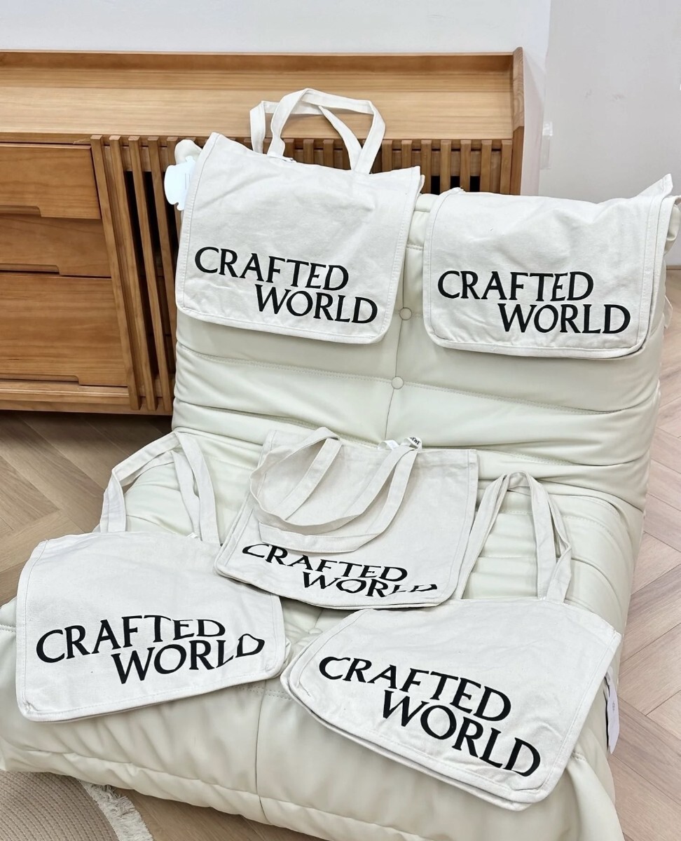新品未開封 非売品 LOEWE「CRAFTED WORLD」ノベルティ トート 新品未開封 非売品 LOEWE「CRAFTED WORLD」ノベルティ トート
