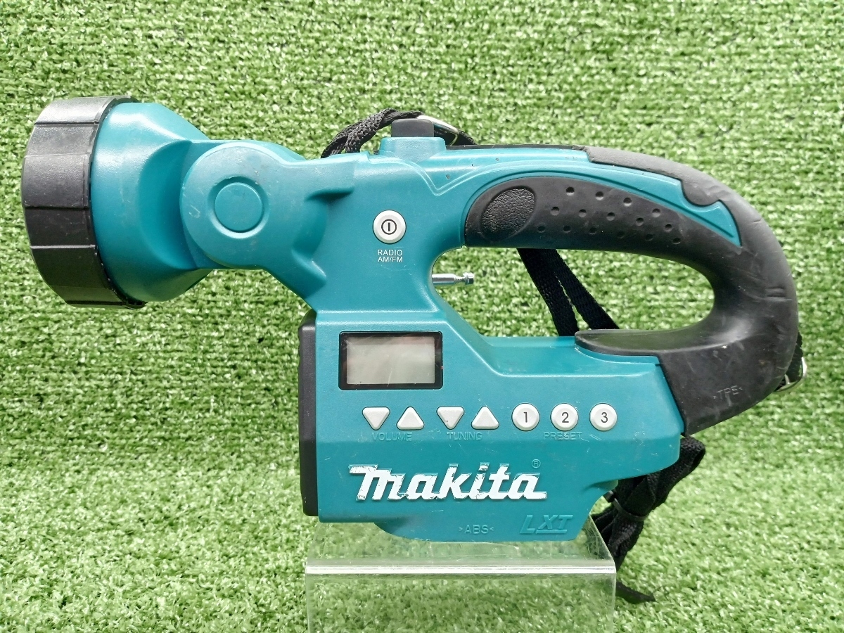  used makita Makita rechargeable light attaching radio body only MR050