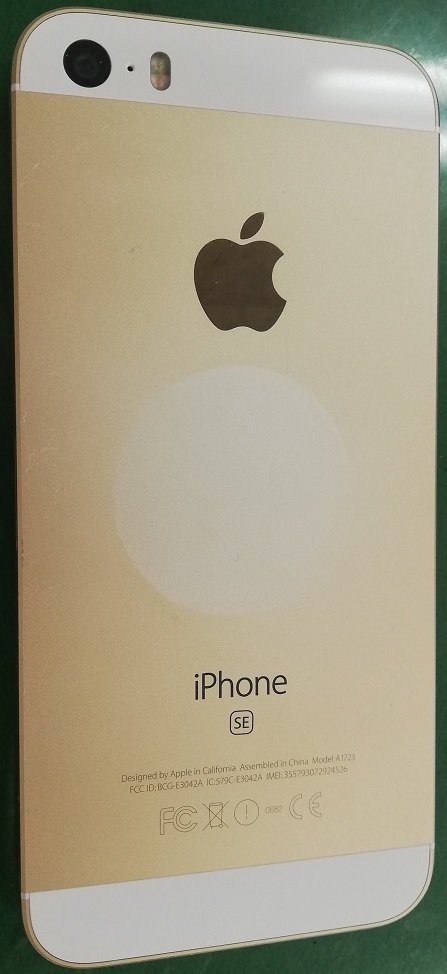 iPhone SE ゴールド 第1世代 32GB SIMフリー 中古