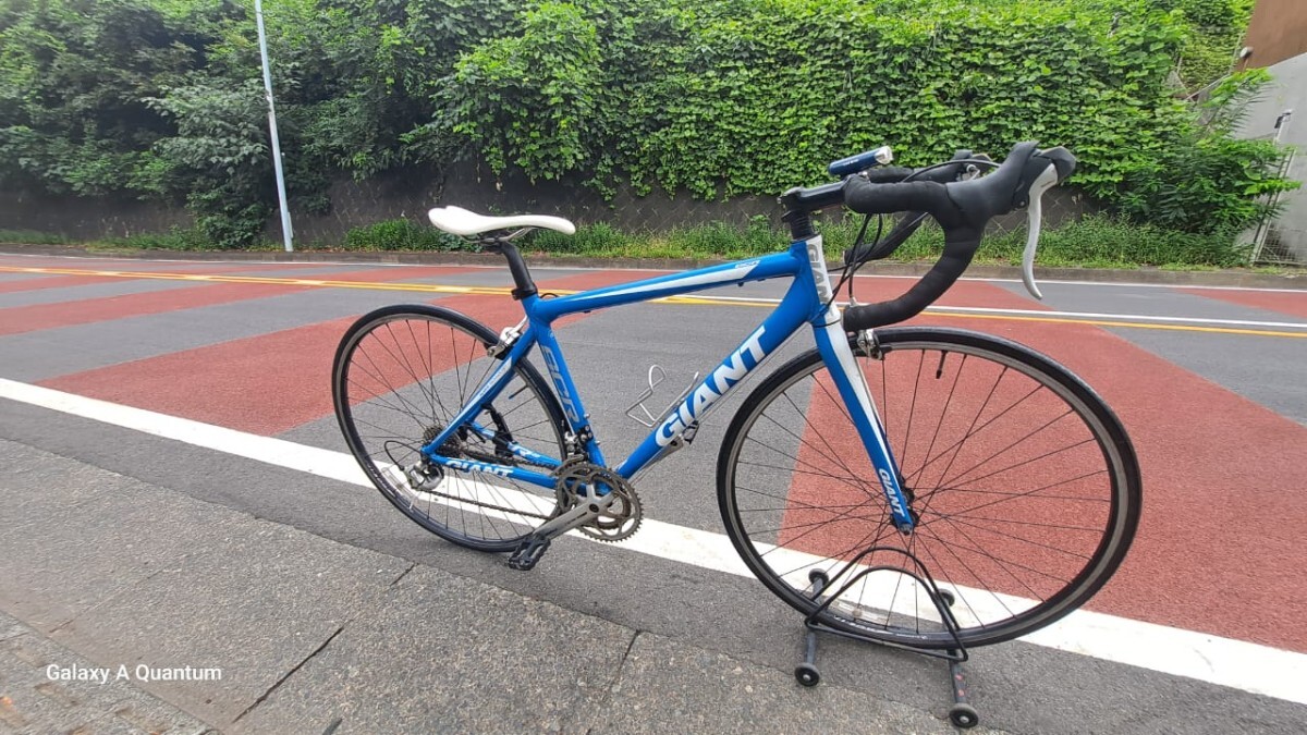 GIANT SCR ジャイアント　ロードバイク　Sサイズ 465mm GIANT ロードバイク SCR2 ◾️465 Sサイズ 自転車 車体