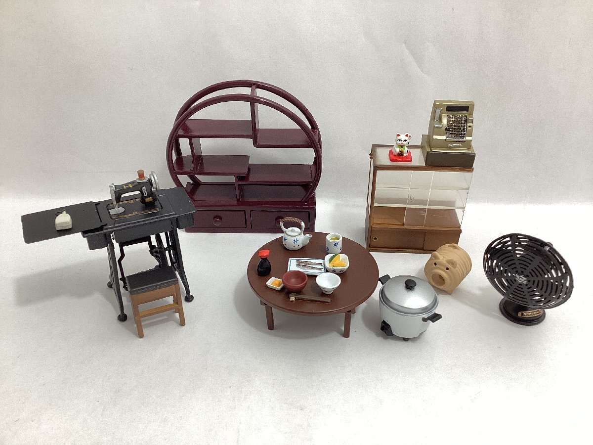 ※パーツ欠品　ミニチュアフィギュア　色々　5点 まとめて　タイムスリップグリコ　足踏みミシン　ちゃぶ台と朝ごはん　駄菓子屋さん　等