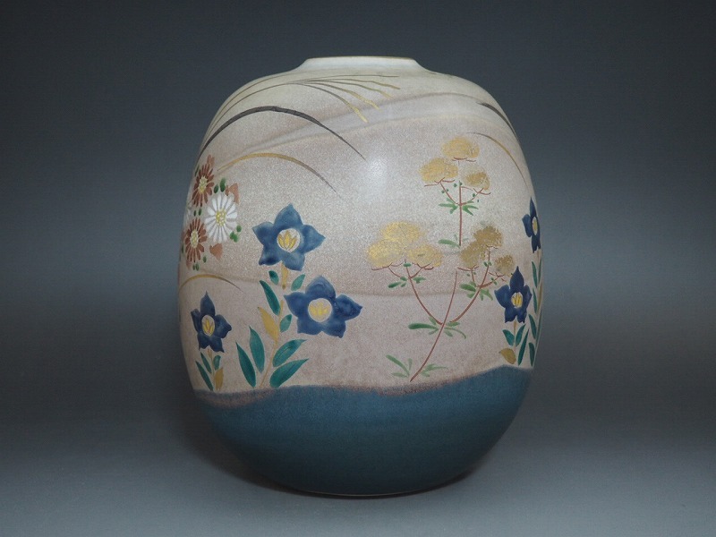B1256 清水焼 藤平正文 作 秋草文 花瓶 ☆ 華道具 花道具 茶道具 B1256 清水焼 藤平正文 作 秋草文 花瓶 ☆ 華道具 花道具 茶道具