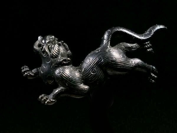 [ меч принадлежности #3652 * специальный лот *] ( глаз .) это .[ после глициния дом ]. . произведение! специальный сохранение меч принадлежности .. map высший класс Class. лаковый чёрный. первоклассный красный медь земля.!