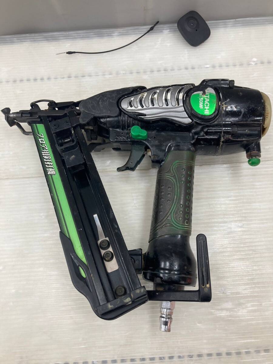 【中古品】【0924】★日立電動工具 フロア用釘打機 NT50MF　IT0P41CBW2XM
