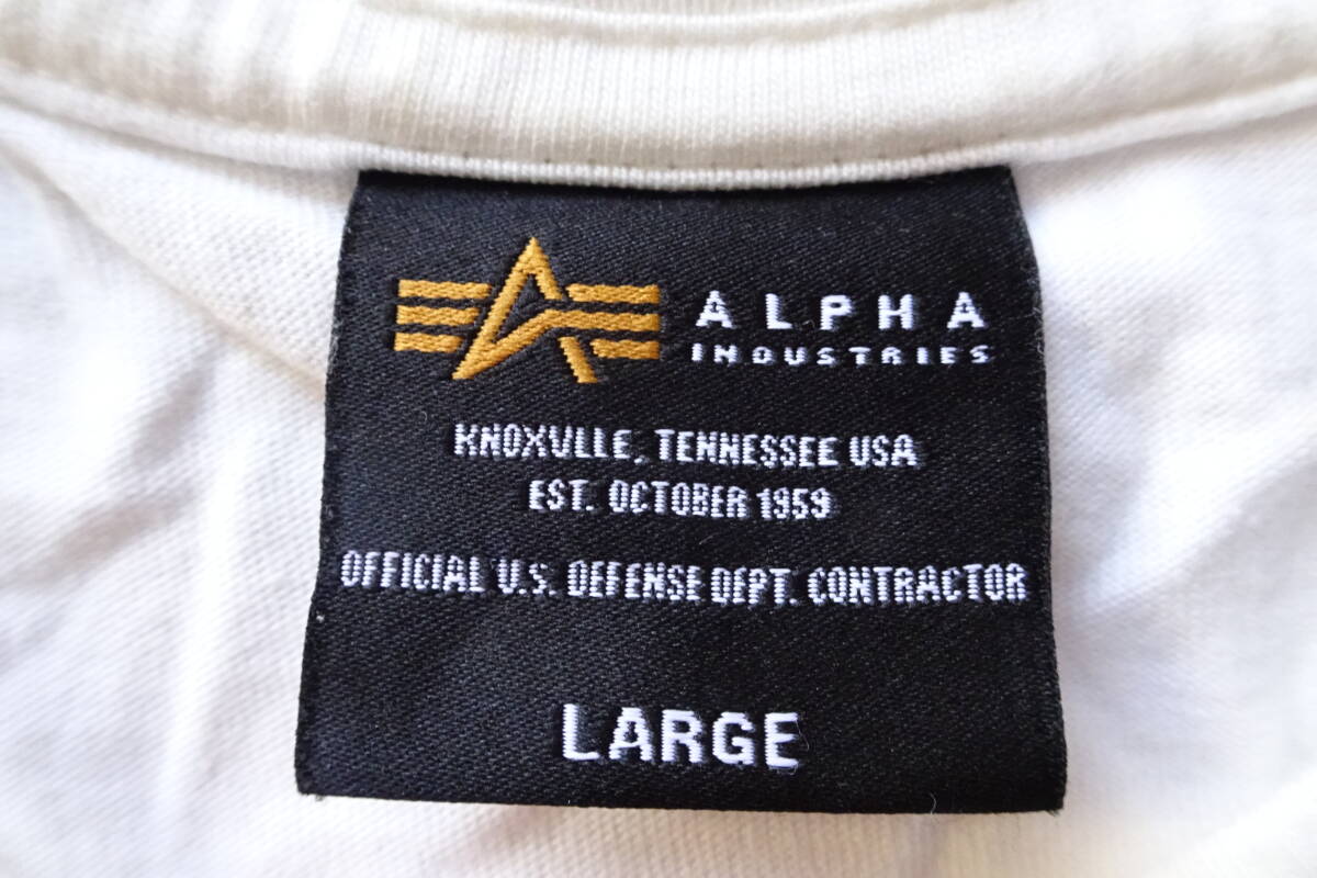ALPHA INDUSTRIES,Inc/アルファ/半袖Tシャツ/フロントプリント/カモフラ柄プリント/ミリタリー/オフホワイト/白/Lサイズ(9/20R)
