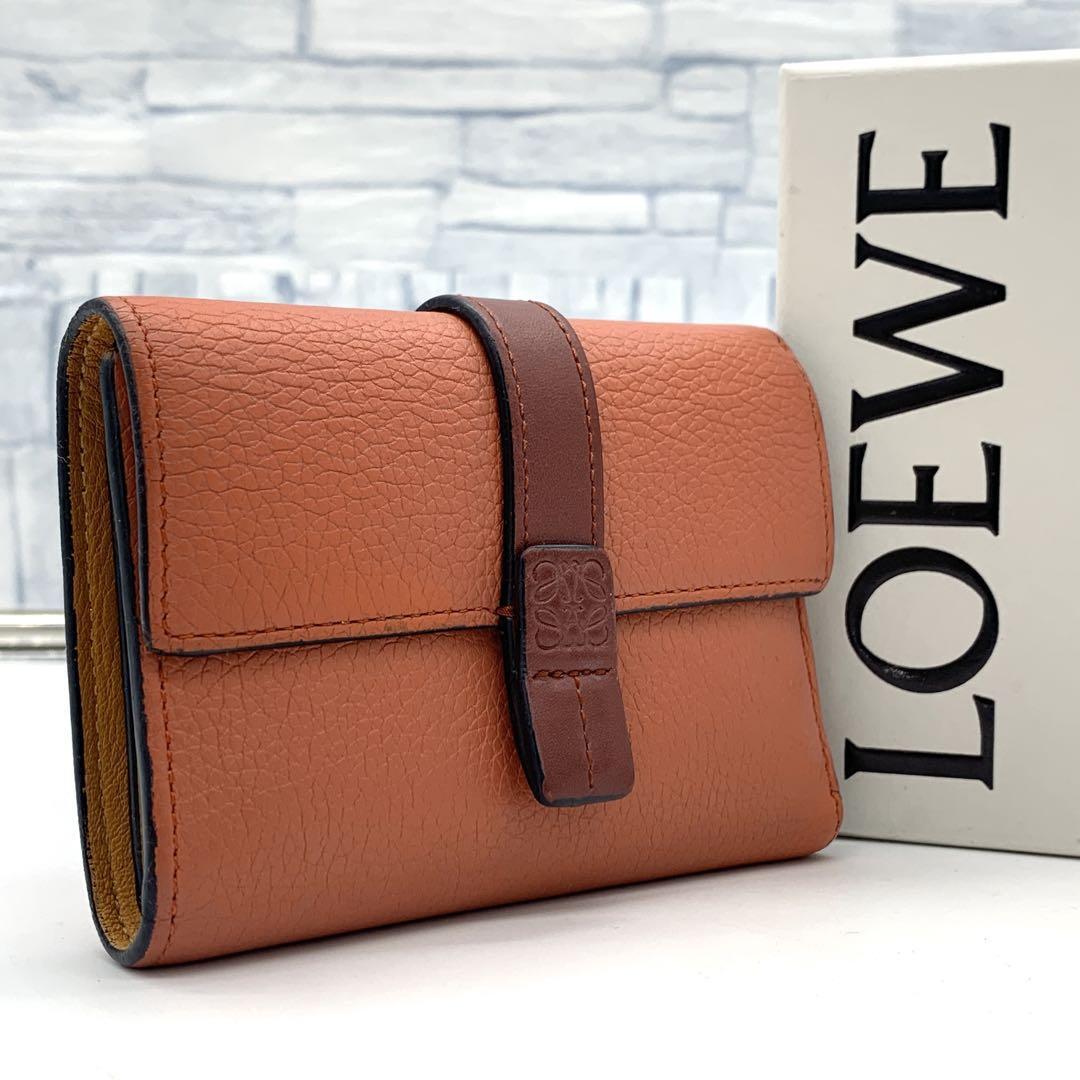 LOEWE ロエベ バーティカル ウォレット スモール 三つ折り小財布 LOEWE ロエベ バーティカル ウォレット スモール 三つ折り小財布