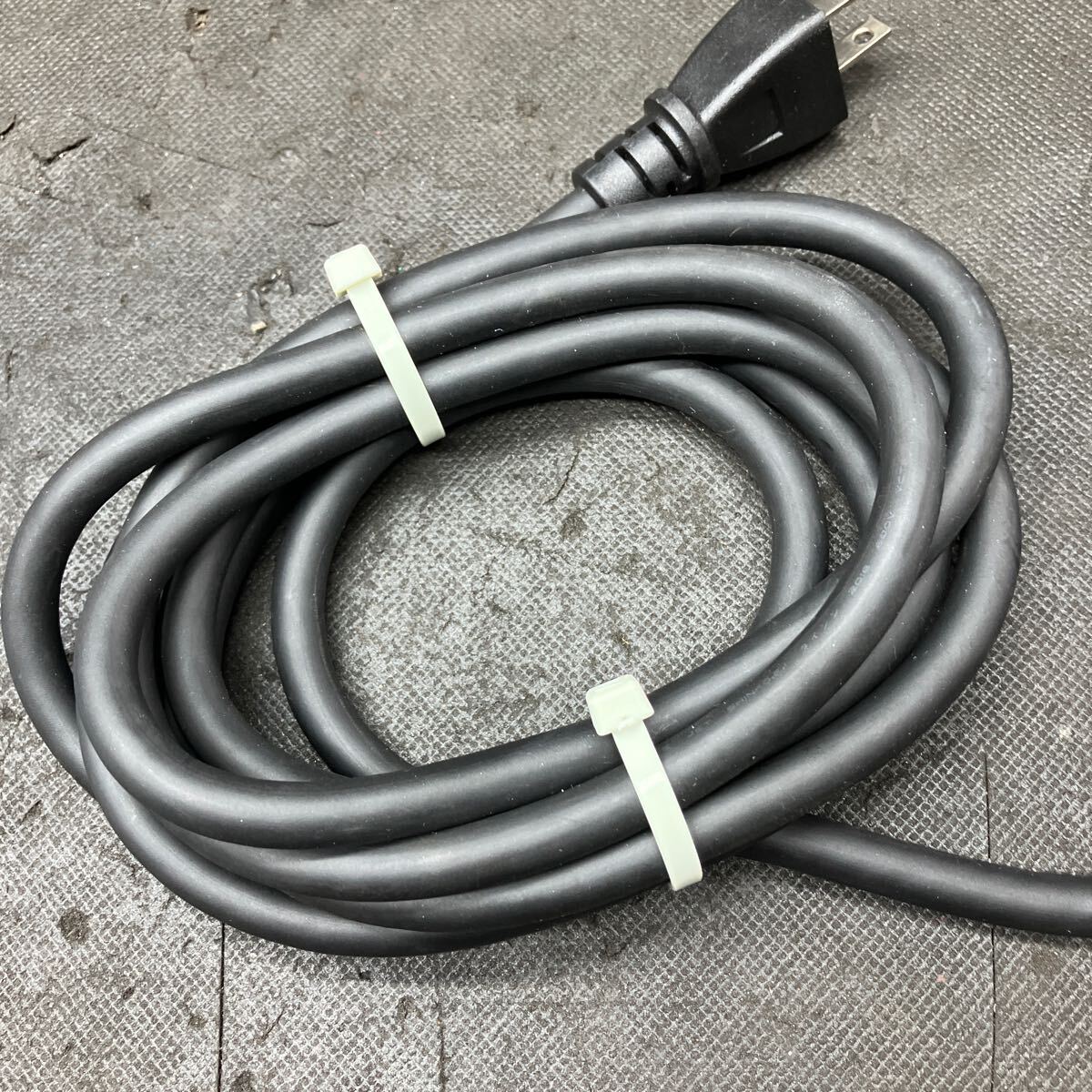 動作良好美品】 HIKOKI 14mm タッパ UT14Y 送料無料 領収書発行 動作良好美品】 HIKOKI 14mm タッパ UT14Y 送料無料 領収書発行