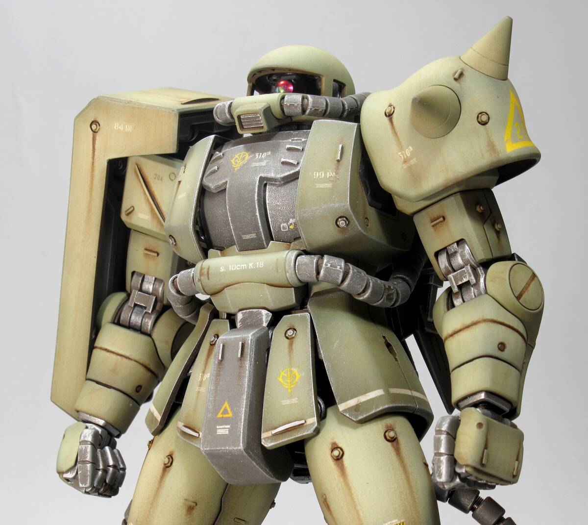 MG 1/100 MS-06R-1A 高機動型ザクⅡ 戦場風 改修塗装完成品 MG 1/100 MS-06R-1A 高機動型ザクⅡ 戦場風 改修塗装完成品