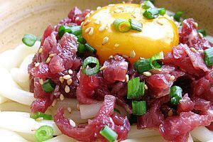 おうちで簡(jiǎn)単 牛生ハムユッケ56g×10袋 (お手軽牛ユッケ)美味しい牛生はむ ユッケ丼、ユッケビビンバ、ユッケサラダ等に(牛もも肉スライス)