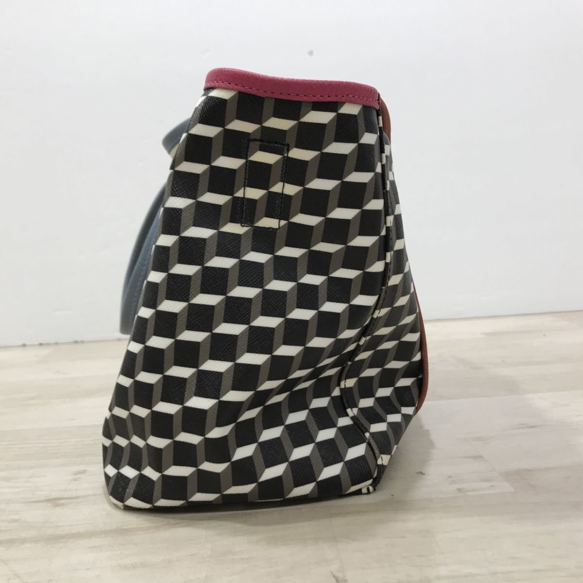 PIERRE HARDY ピエールアルディ バッグ ハンドバッグ レザー [C4572]