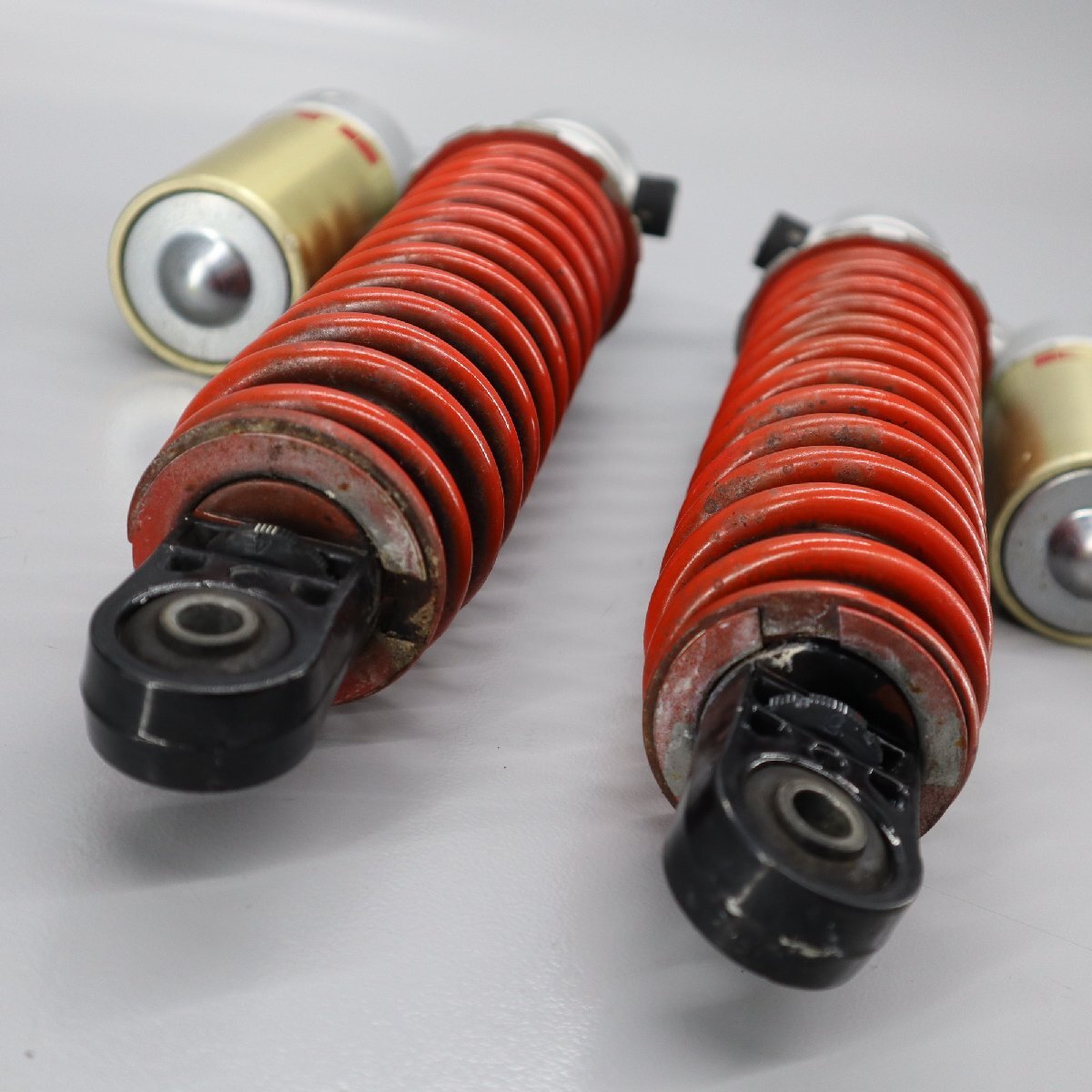 カワサキ ZRX1100 ZRT10C 外し KYB カヤバ リアサスペンション カワサキ ZRX1100 ZRT10C 外し KYB カヤバ リアサスペンション
