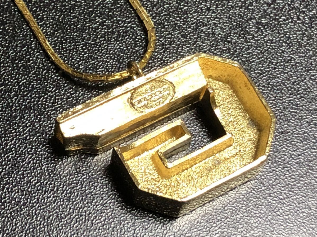 激レア GIVENCHY ジバンシー ホイッスル ネックレスゴールド 激レア GIVENCHY ジバンシー ホイッスル ネックレスゴールド