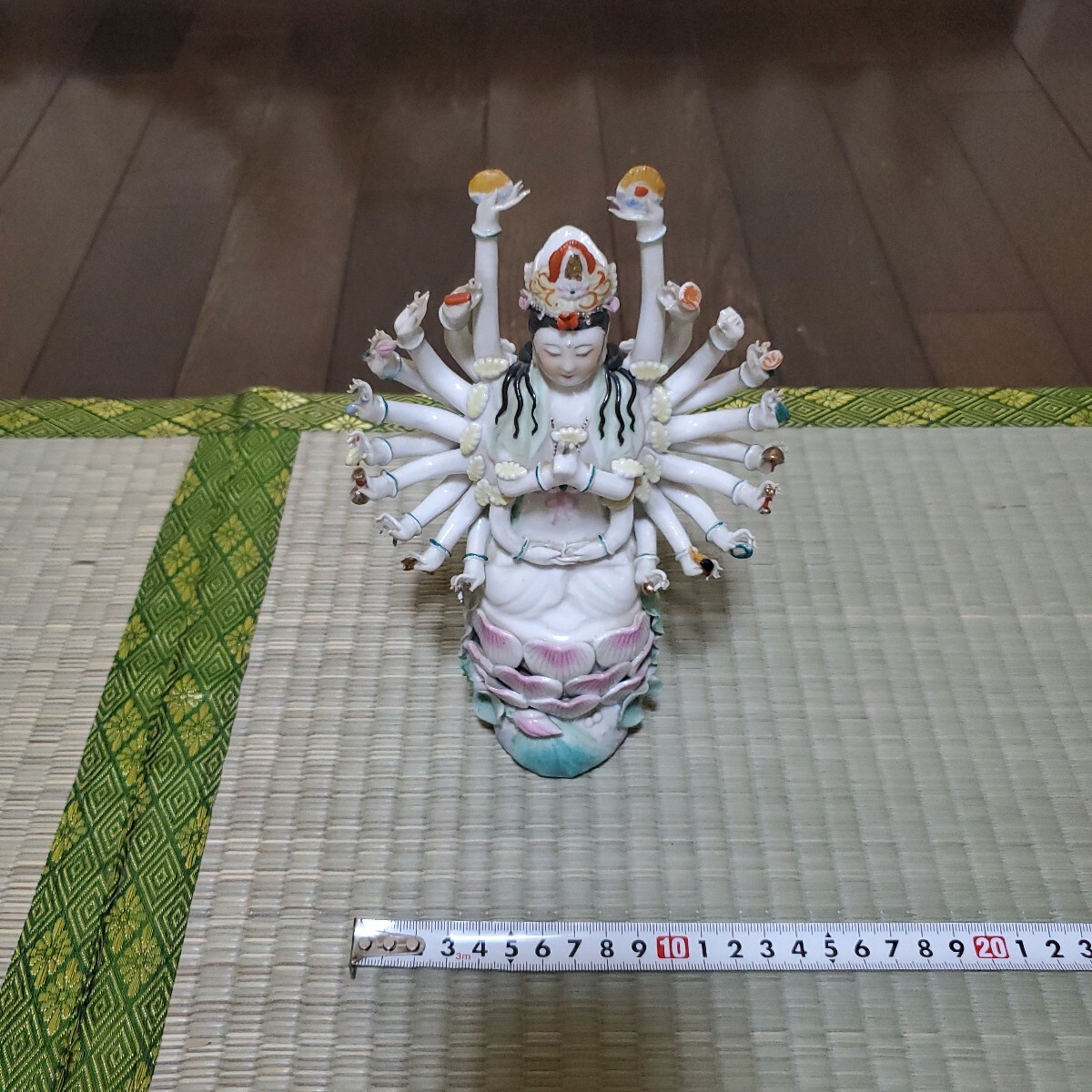 #千手観音像 陶器製 仏像】陶器製 千手観音菩薩像｜Yahoo!フリマ（旧PayPayフリマ）