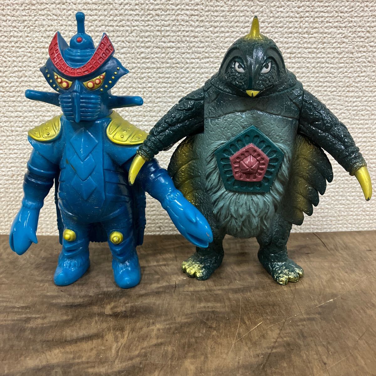 バンダイ ソフビ ウルトラ怪獣シリーズ テンペラー星人+ バンダイ ソフビ ウルトラ怪獣シリーズ テンペラー星人+