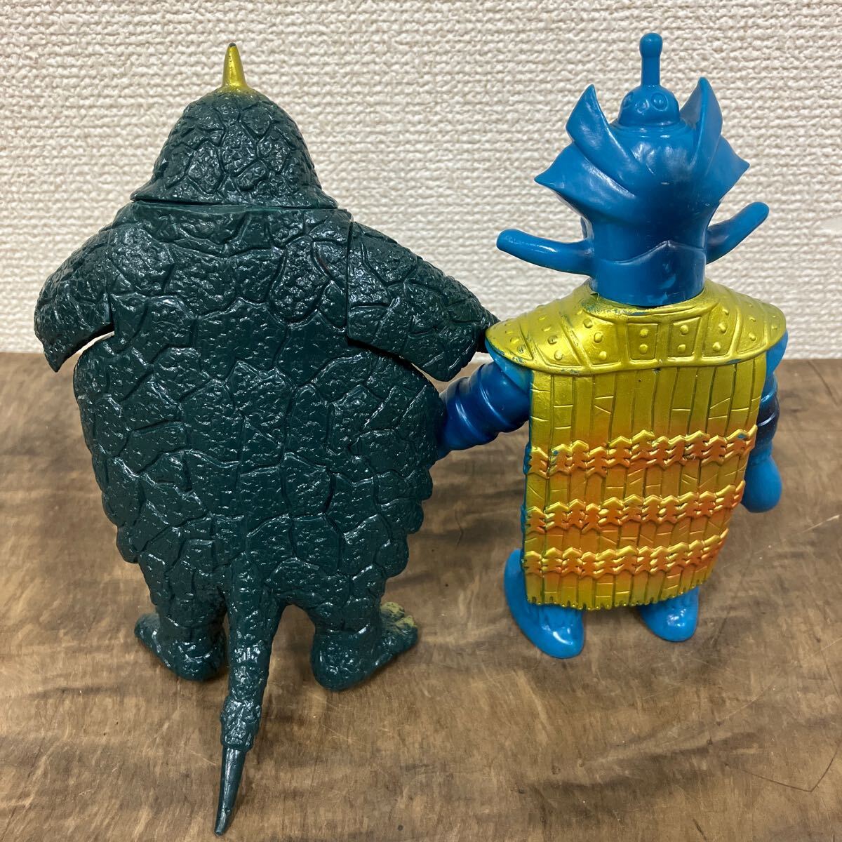 バンダイ ソフビ ウルトラ怪獣シリーズ テンペラー星人+ バンダイ ソフビ ウルトラ怪獣シリーズ テンペラー星人+