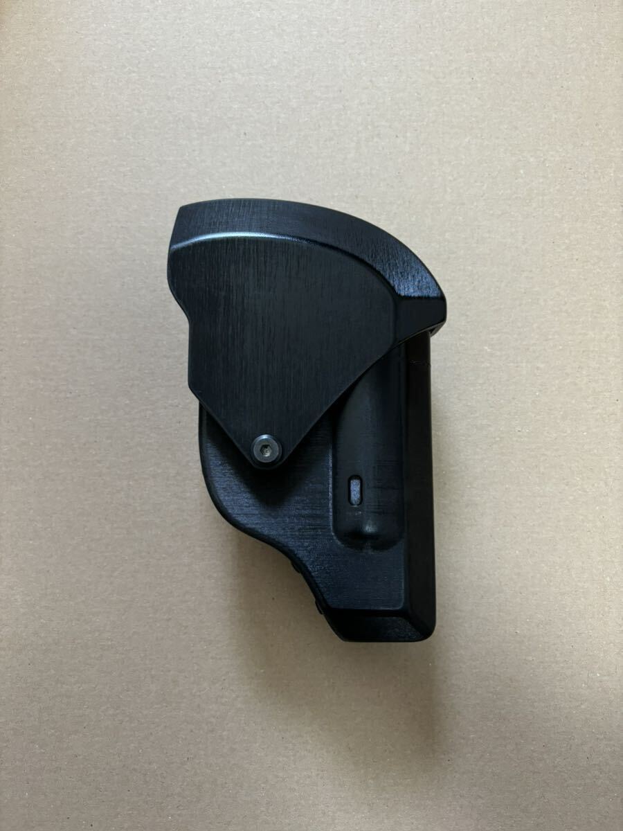 新型ホルスター アンモナイトホルスター 樹脂製けん銃入れ 拳銃 新型ホルスター アンモナイトホルスター 樹脂製けん銃入れ 拳銃