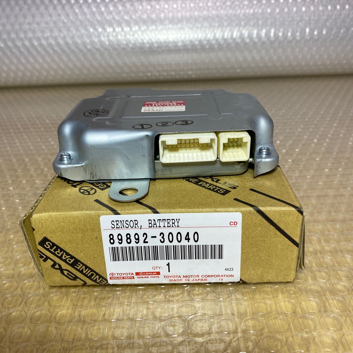 ボルテージセンサー 89892-30040