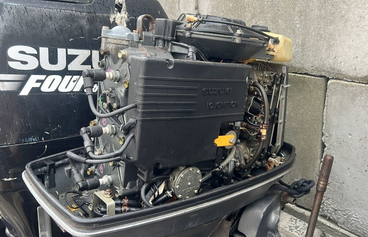 直接引取歓迎☆Suzuki スズキ DT85 船外機 85馬力 傷あり2スト 直接引取歓迎☆Suzuki スズキ DT85 船外機 85馬力 傷あり2スト