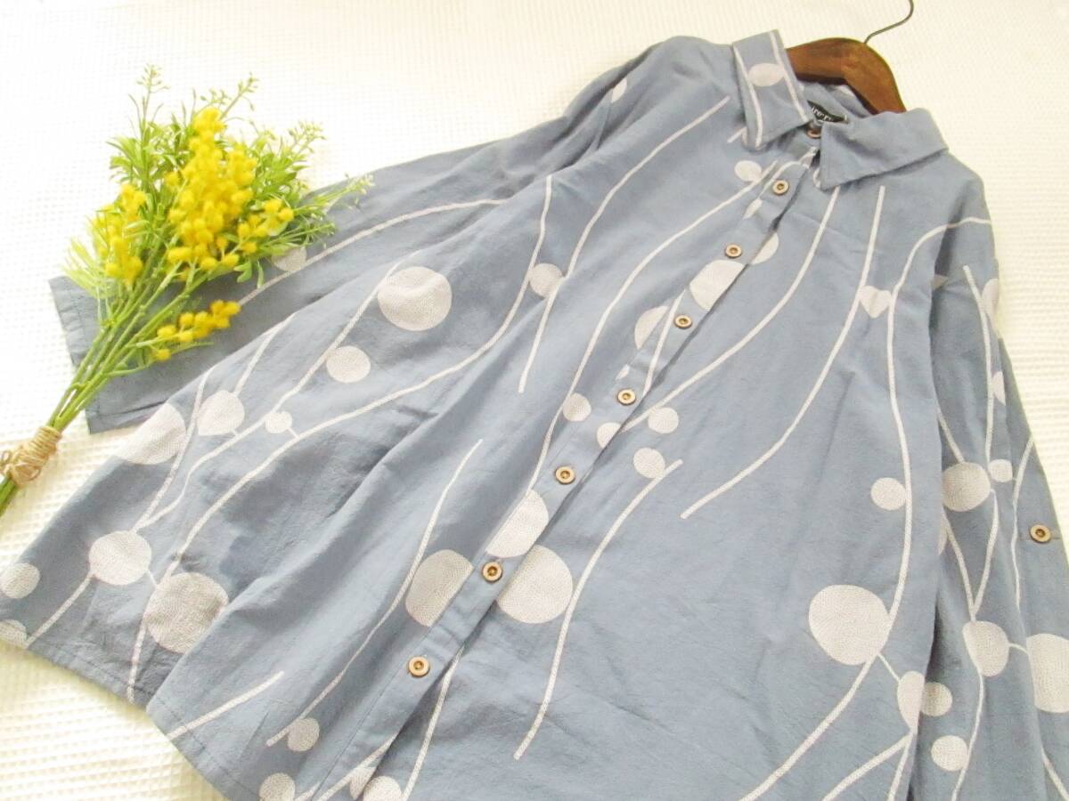未使用タグ付き ☆ mire-ru ミレール Ｍ～Ｌ ☆ 綿100% コットン 長袖 チュニック シャツ ☆ くすみブルー 総柄