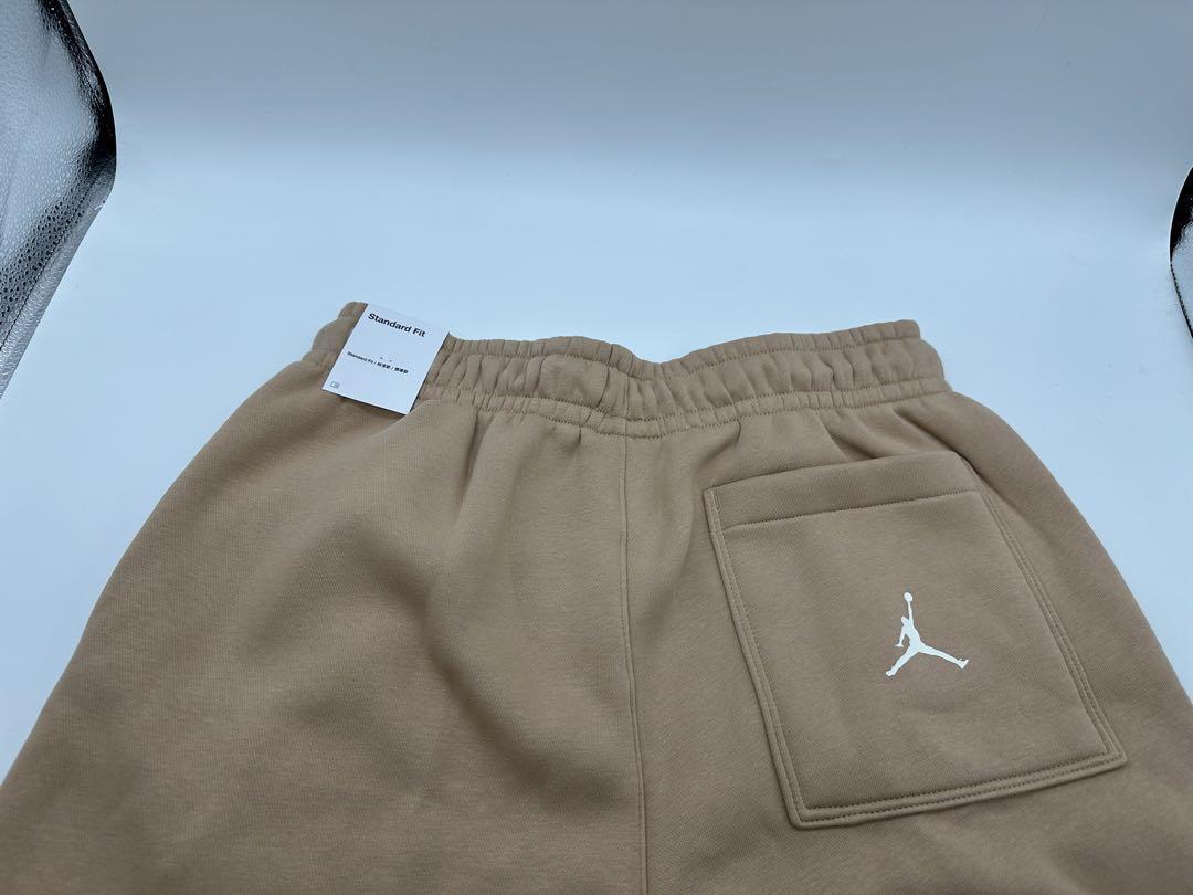 新品 NIKE JORDAN ショートパンツ M ベージュ FB7024-200 新品 NIKE JORDAN ショートパンツ M ベージュ FB7024-200