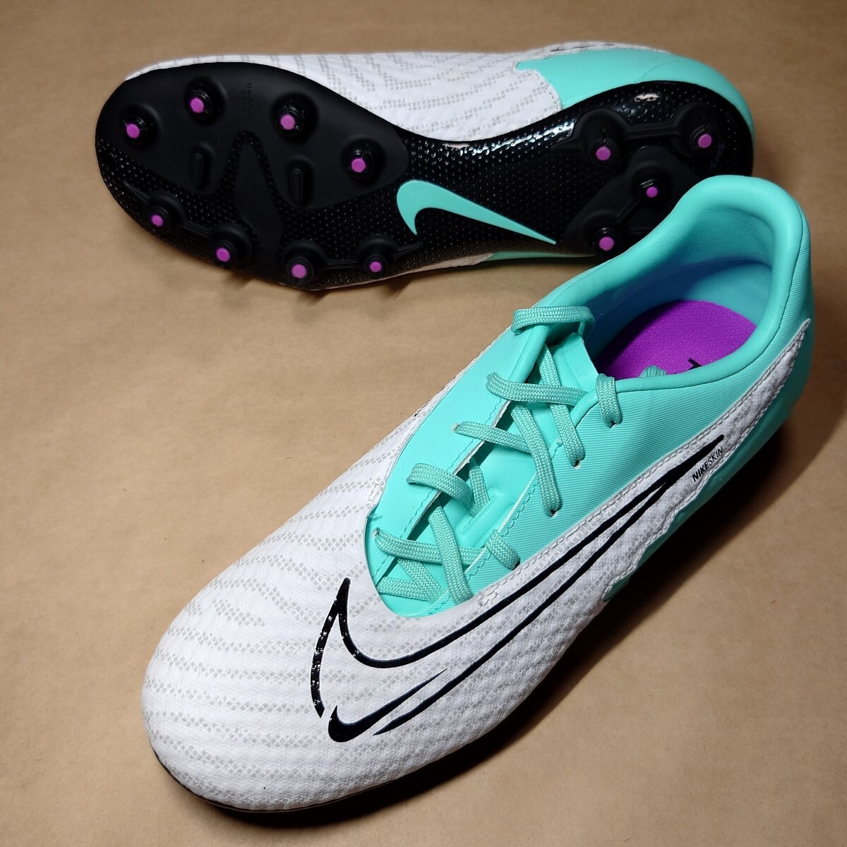 サッカースパイクシューズ 24.5cm ナイキ NIKE ファントム GX アカデミー HG 9571