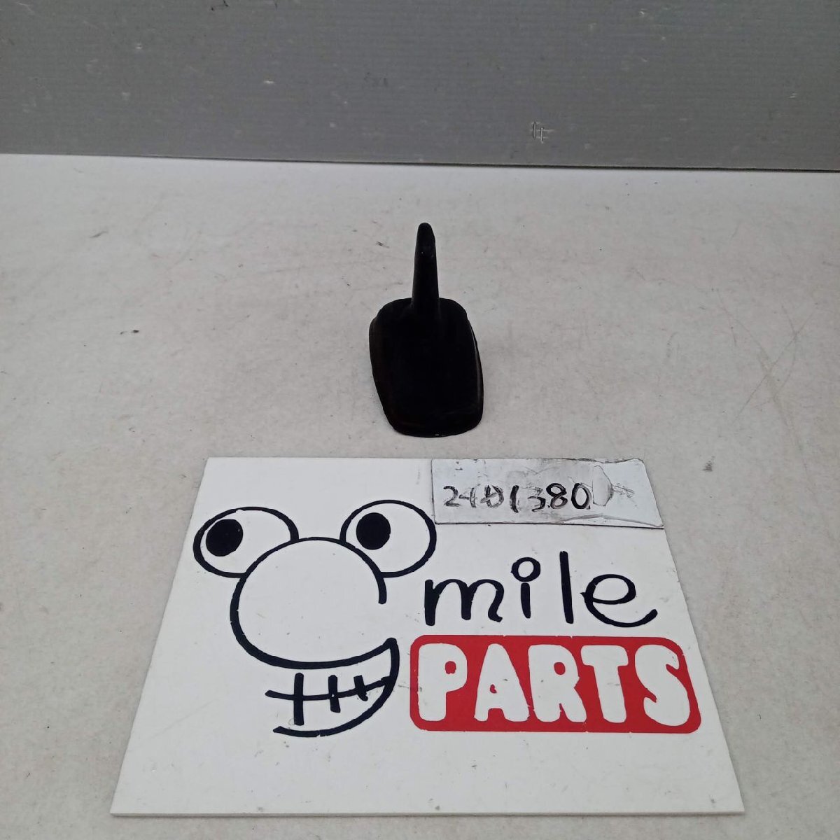 1TCAV VWゴルフトゥーラン 純正 アンテナ 2Z6-25-3/24D1380*同梱不可_画像1