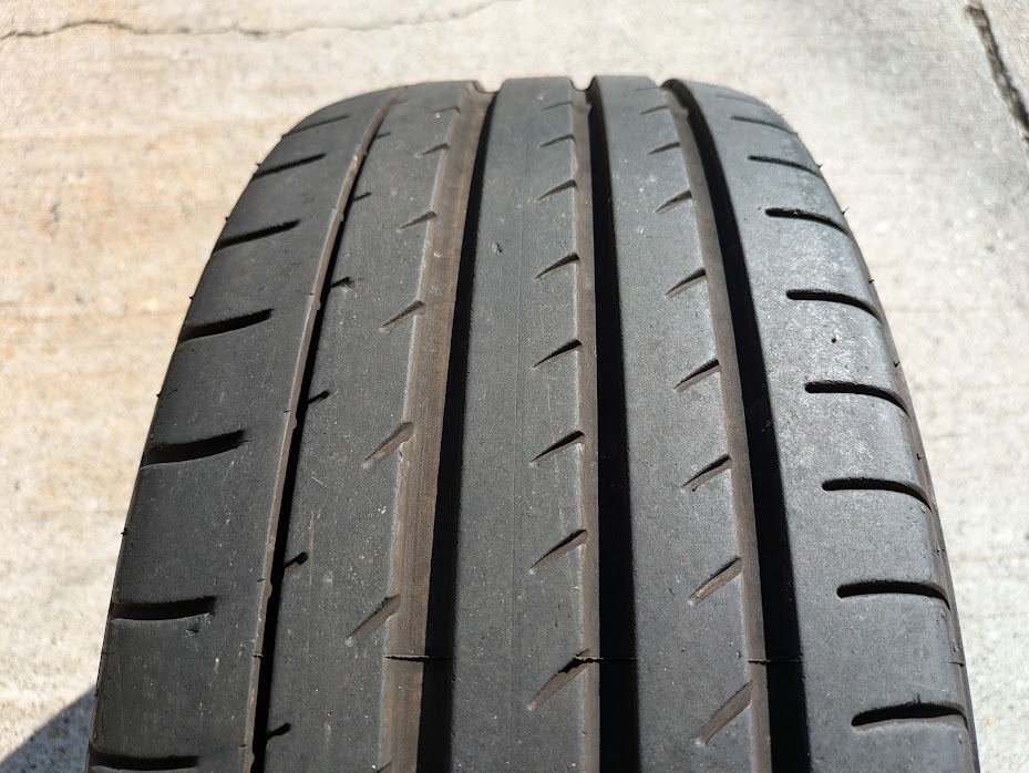 225/45ZR18 95Y XL YOKOHAMA アドバンスポーツ V105 中古品2本セット(F)