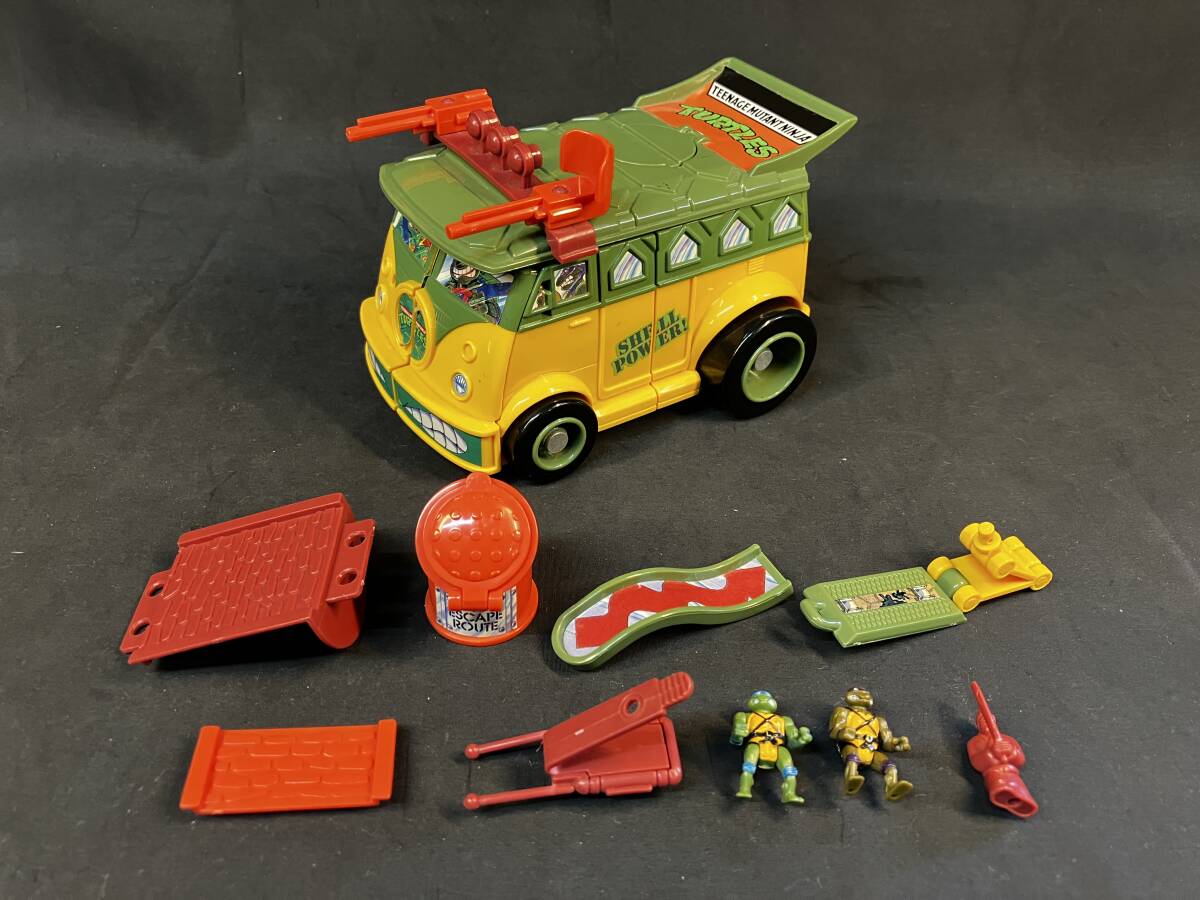 タートルズ　タートルワゴンベース タカラ ミュータント・タートルズ タートルワゴンベース