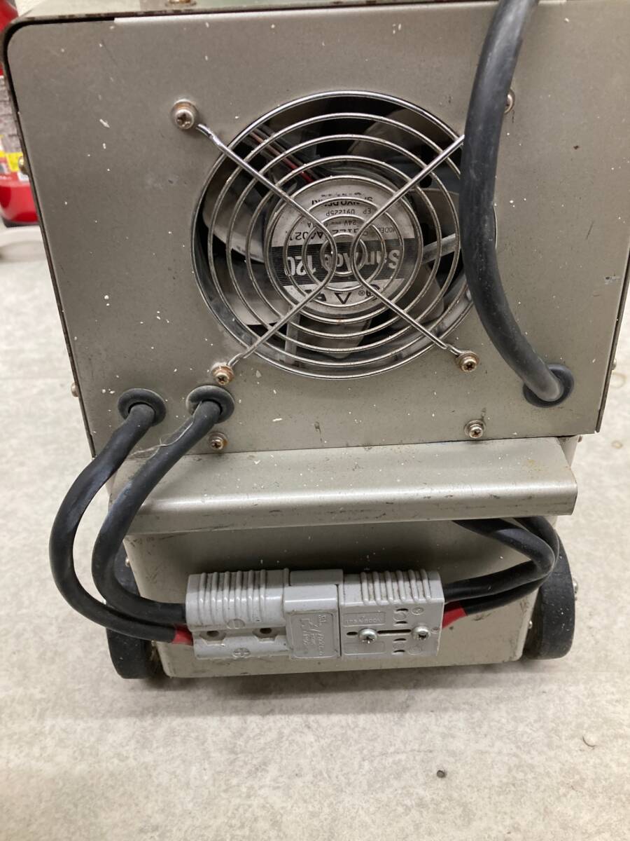 引取限定】【中古品】マイト工業 溶接 バッテリー溶接機 引取限定】【中古品】マイト工業 溶接 バッテリー溶接機