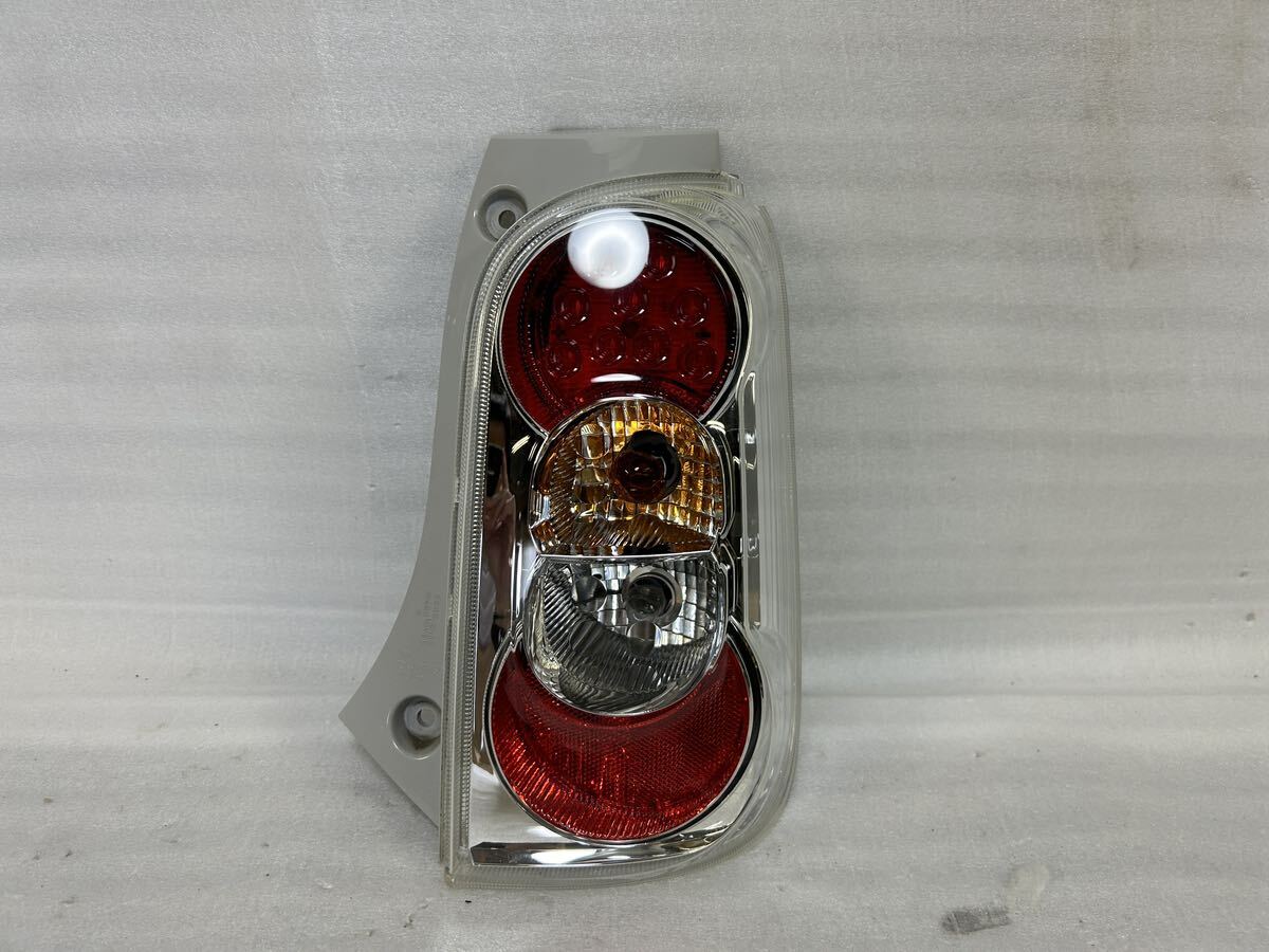 10339 良品 ミラココア L675S L685S 後期 右テールライト テールランプ 20515