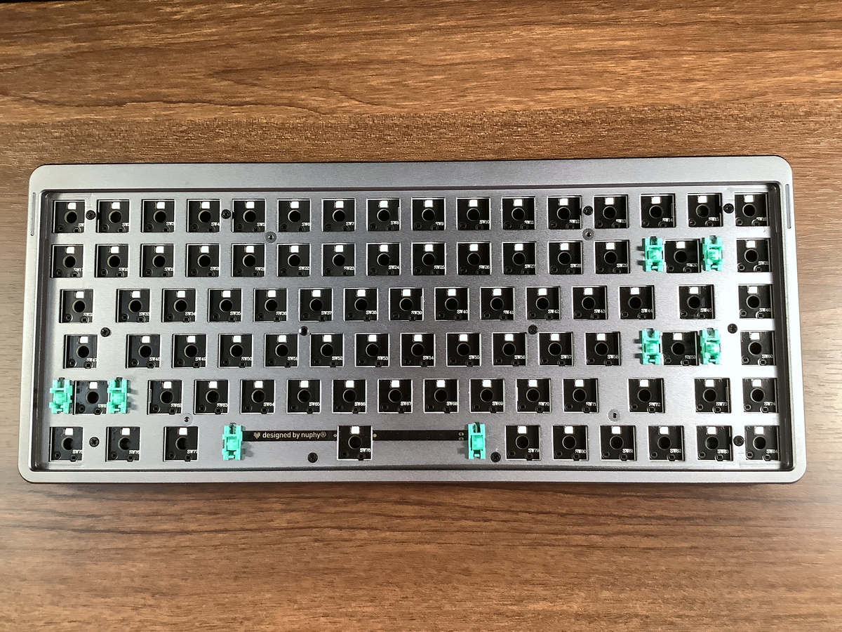 Nuphy Air75 V1 メカニカルキーボード ケースのみ バッテリー Nuphy Air75 V1 メカニカルキーボード ケースのみ バッテリー