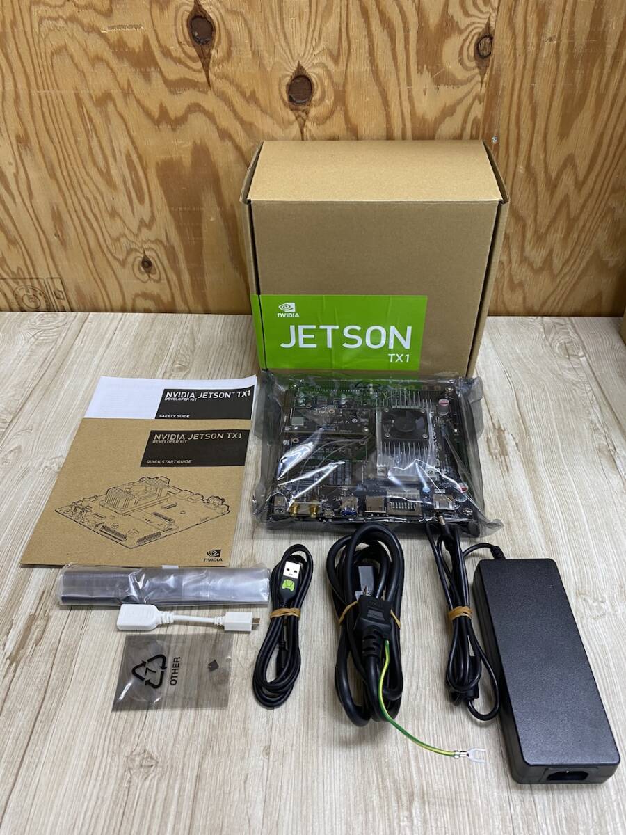 *0608-0903 ☆通電保証/在庫＠2☆ NVIDIA JETSON TX1 - AIエンベデッド開発キット 発送サイズ:C