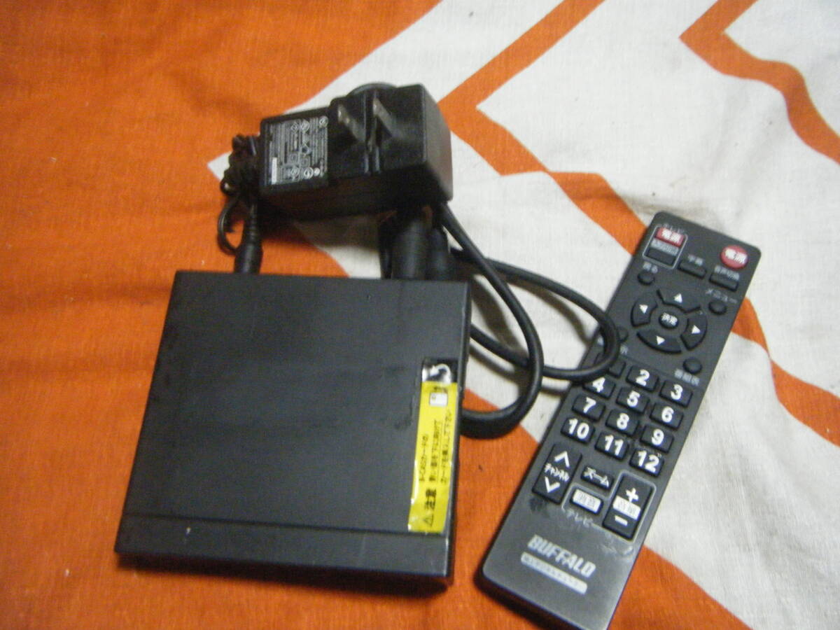 BUFFALO リモコン付き TV用地デジチューナー DTV-S110 ジャンク BUFFALO リモコン付き TV用地デジチューナー DTV-S110 ジャンク