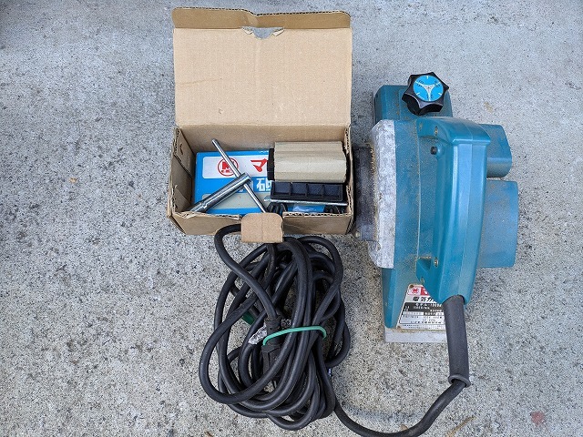 マキタ　電気カンナ　モデル1900B　中古品　＊KS433