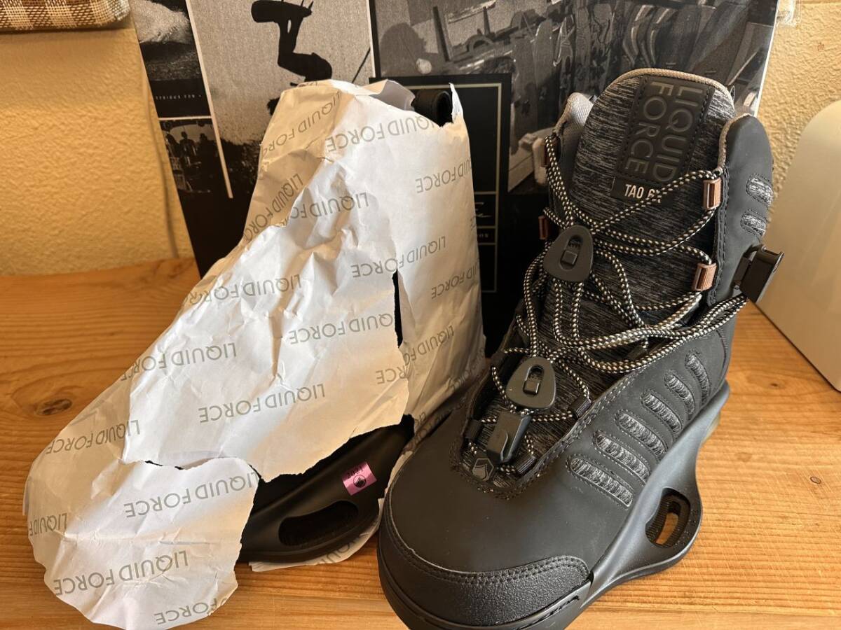 ウェイクボード リキッドフォース LIQUIDFORCE ビンディング TAO ウェイクボード リキッドフォース LIQUIDFORCE ビンディング TAO