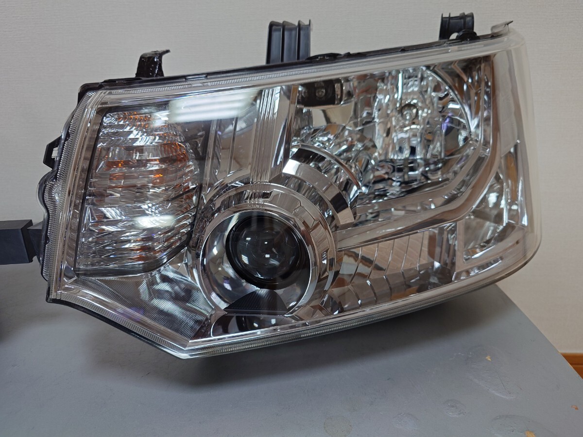 極上美品 フルセット デリカD5 CV5W CV1W CV2W CV4W 純正ヘッド 極上美品 フルセット デリカD5 CV5W CV1W CV2W CV4W 純正ヘッド