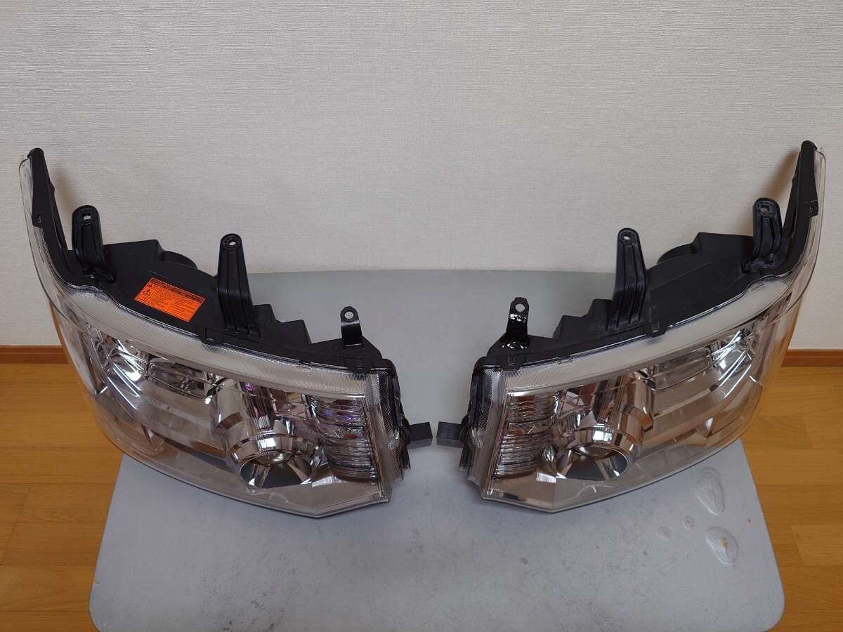 極上美品 フルセット デリカD5 CV5W CV1W CV2W CV4W 純正ヘッド 極上美品 フルセット デリカD5 CV5W CV1W CV2W CV4W 純正ヘッド