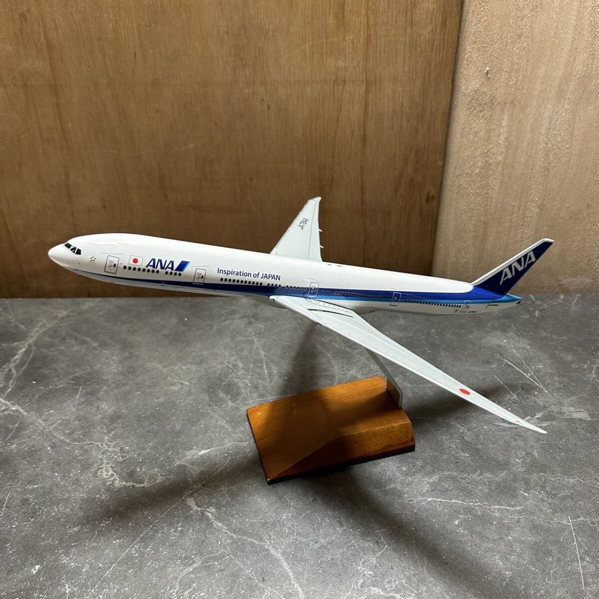 ANA 全日空商事 BOEING ボーイング 777-300ER 1/200 スケール ANA 全日空商事 BOEING ボーイング 777-300ER 1/200 スケール