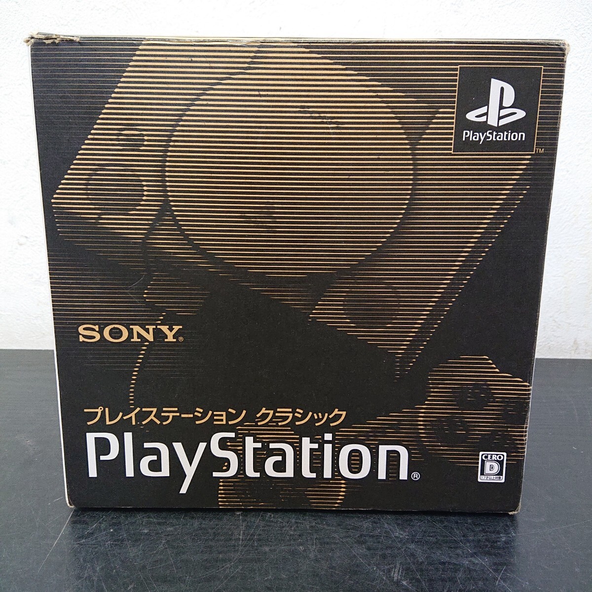 ◎A◯402 美品 プレイステーション クラシック SCPH-1000RJ 本機では収録されているゲーム20種をお楽しみいただけます