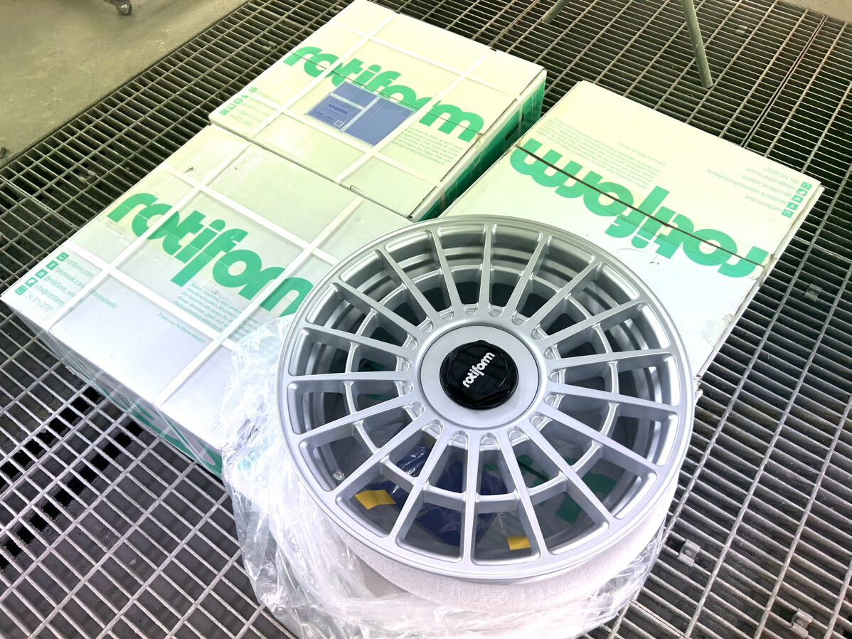 新品 ロティフォーム　ROTIFORM LAS-R 19インチ 8.5 5H 112/114.3(マルチ) +45 Silver / Machined 4本セット　モノブロック 1ピース