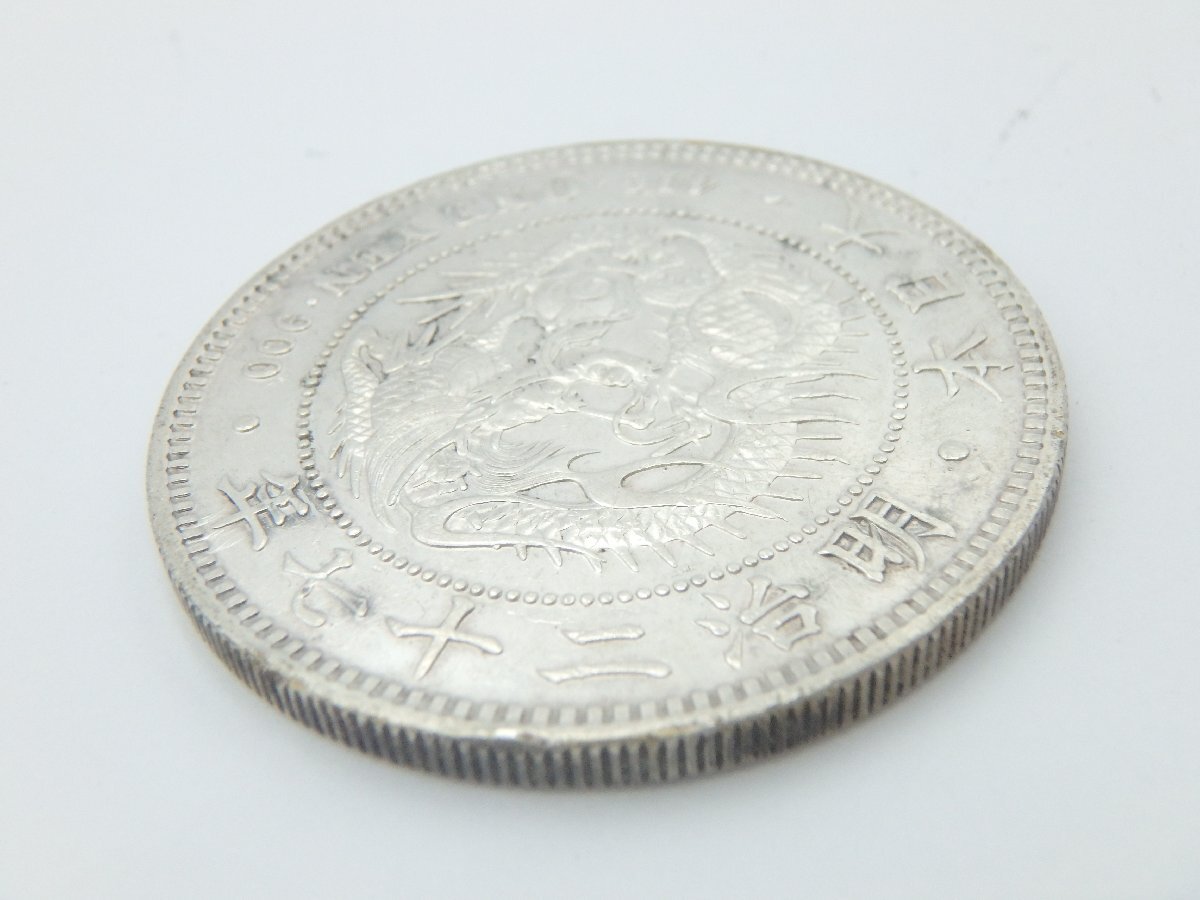 希少　美品　明治27年銘　一圓銀貨　一円銀貨　本物保証 新一円銀貨 明治27年 丸銀左打 日本貨幣 希少