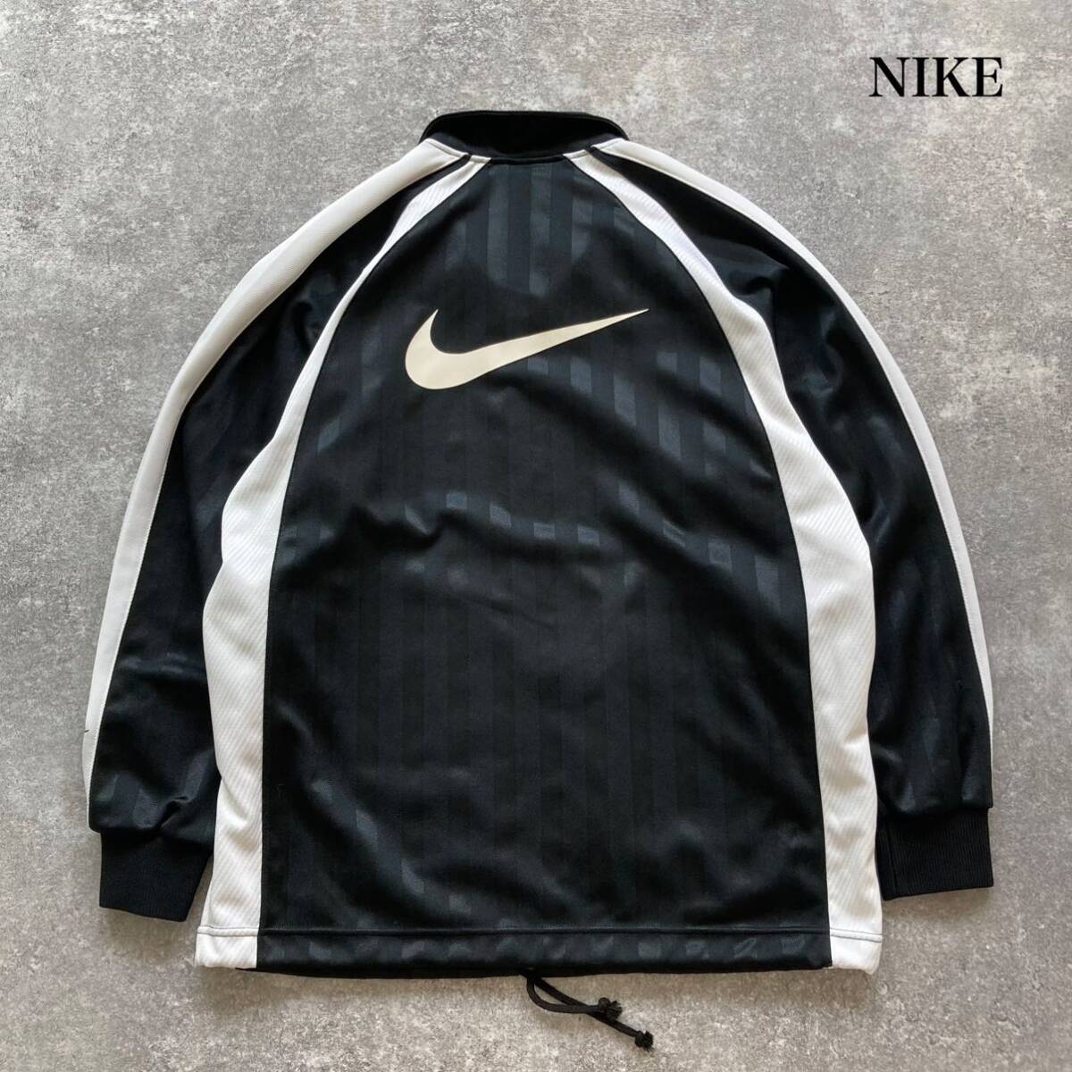 ナイキ☆NIKE スウッシュ刺繍ロゴ ジャージ トラックジャケット ナイキ☆NIKE スウッシュ刺繍ロゴ ジャージ トラックジャケット